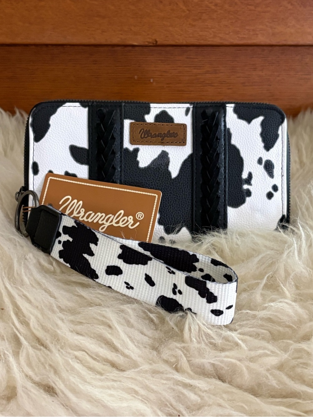 NWT Wrangler Black & White Cowhide Print Wristlet Wallet